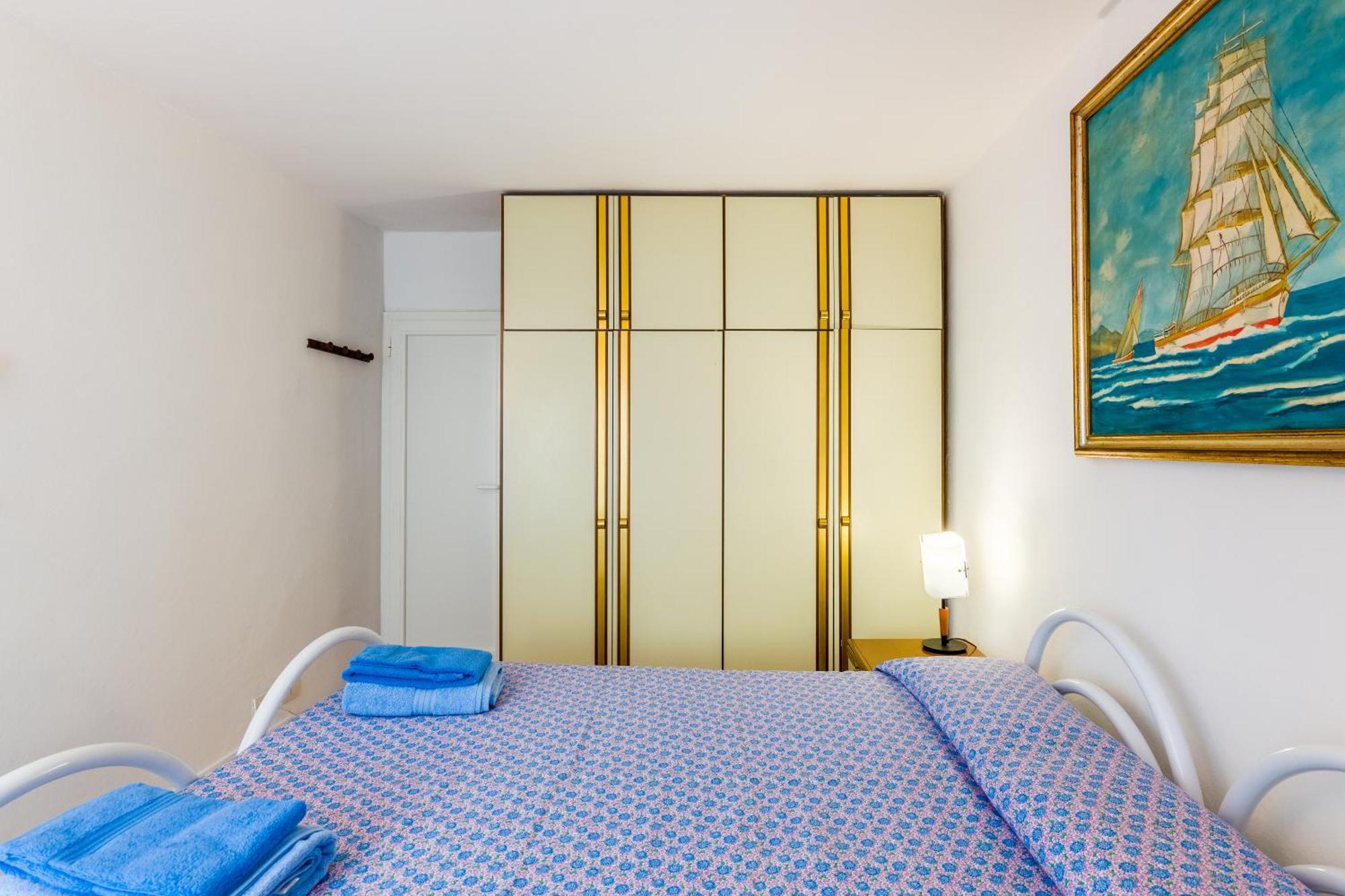 Terrazza Del Centro Apartment Леричи Екстериор снимка
